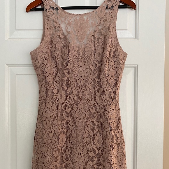 BNWT, BB Dakota dress, size 6 - Picture 1 of 3